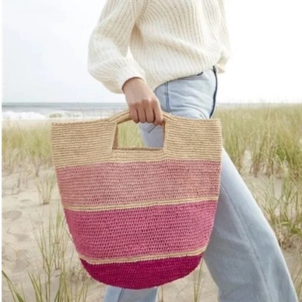 Mar Y Sol Pink/Tan Rattan Handbag EUC Top Handle Ombre Stripes Snap Closure